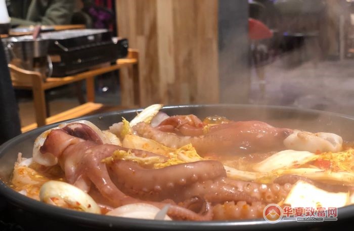 潮鲜汇碳烧海鲜加盟